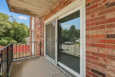 1040 Hirsch Boulevard #204, Calumet City, IL 60409 - Photo 9
