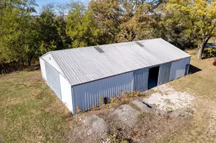 7035 E Scully Rd, Gardner, IL 60424 - Photo 5