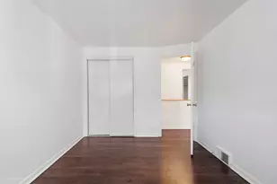 1414 W Sherwin Ave, Chicago, IL 60626 - Photo 7