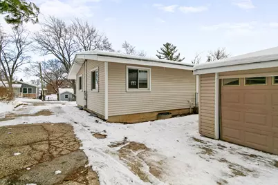 6305 Robert Road, Cary, IL 60013 - Photo 5