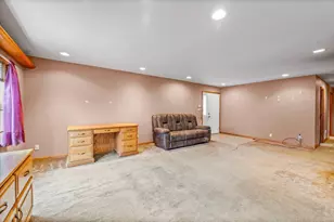 2801 W William St, Champaign, IL 61821 - Photo 5