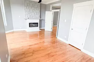 438 E 49th St, Chicago, IL 60615 - Photo 3