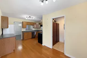 1020 Bertram Dr, Freeport, IL 61032 - Photo 5