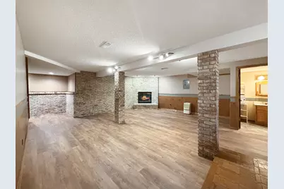 1020 Bertram Drive #17-1, Freeport, IL 61032 - Photo 17