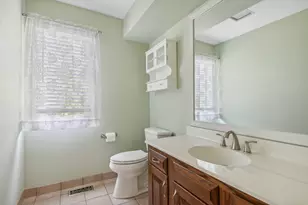 1205 Brian Cir, Libertyville, IL 60048 - Photo 15