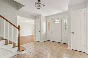 1205 Brian Cir, Libertyville, IL 60048 - Photo 3