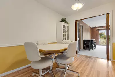 851 Crest Avenue, Elk Grove Village, IL 60007 - Photo 5