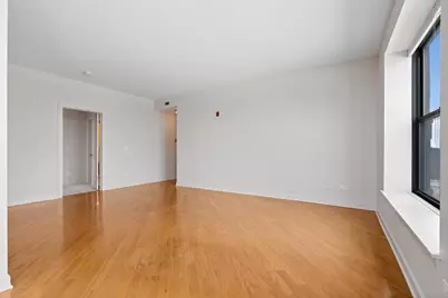 9360 Skokie Boulevard #517, Skokie, IL 60077 - Photo 11