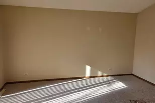 1317 Spalding Dr, Mundelein, IL 60060 - Photo 9