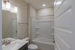 3262 Oak Creek Ln, Aurora, IL 60503 - Photo 17