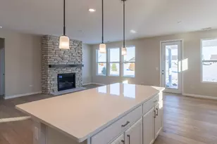 3262 Oak Creek Ln, Aurora, IL 60503 - Photo 3