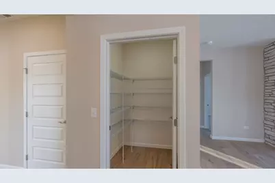 3262 Oak Creek Lane, Aurora, IL 60503 - Photo 7