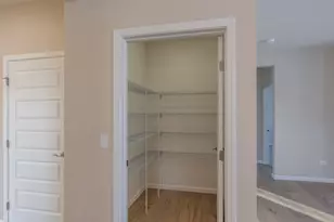 3262 Oak Creek Ln, Aurora, IL 60503 - Photo 7