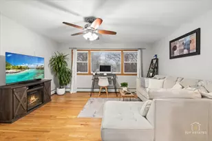 10154 Hartford Ct, Schiller Park, IL 60176 - Photo 5