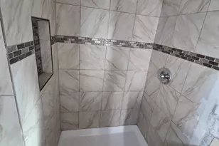 525 S Lasalle St, Aurora, IL 60505 - Photo 9