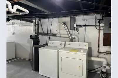 335 North Avenue, Sycamore, IL 60178 - Photo 13