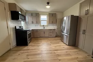 335 North Ave, Sycamore, IL 60178 - Photo 7