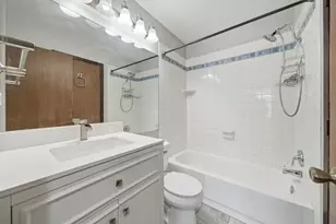 2634 Oakshire Ct, Aurora, IL 60502 - Photo 11