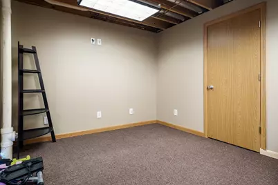 2501 Meadow View Lane, Rockford, IL 61102 - Photo 31