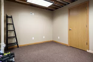 2501 Meadow View Ln, Rockford, IL 61102 - Photo 31