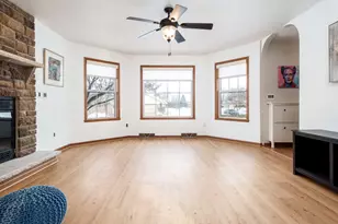 2501 Meadow View Ln, Rockford, IL 61102 - Photo 7