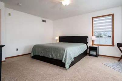 2501 Meadow View Lane, Rockford, IL 61102 - Photo 23