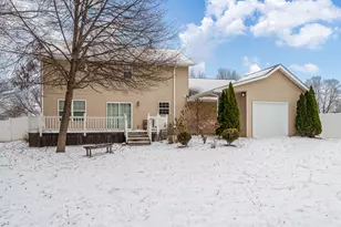 2501 Meadow View Ln, Rockford, IL 61102 - Photo 39