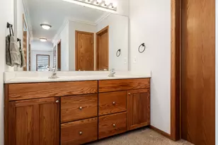 2501 Meadow View Ln, Rockford, IL 61102 - Photo 25