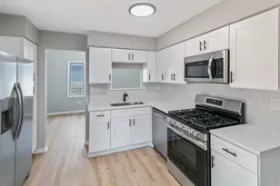 242 S Harper Ave, Glenwood, IL 60425 - Photo 7