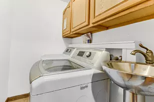 53 W Tam O Shanter Dr, Crete, IL 60417 - Photo 17