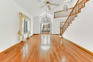 53 W Tam O Shanter Dr, Crete, IL 60417 - Photo 7