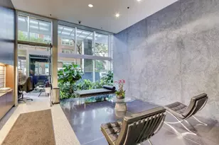 550 N St Clair St, Chicago, IL 60611 - Photo 5