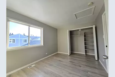 319 Meadow Green Lane, Round Lake Beach, IL 60073 - Photo 11