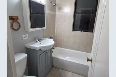 5653 N Spaulding Avenue #2E, Chicago, IL 60659 - Photo 7