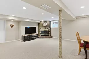 11006 S Homan Ave, Chicago, IL 60655 - Photo 17