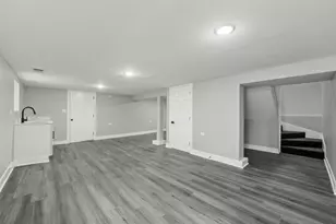 11348 S Stewart Ave, Chicago, IL 60628 - Photo 23