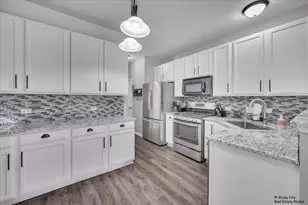 341 John M Boor Dr, Gilberts, IL 60136 - Photo 9