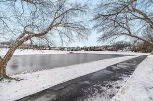 1712 Coach Dr, Naperville, IL 60565 - Photo 23