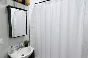 1520 S Kedvale Ave, Chicago, IL 60623 - Photo 9