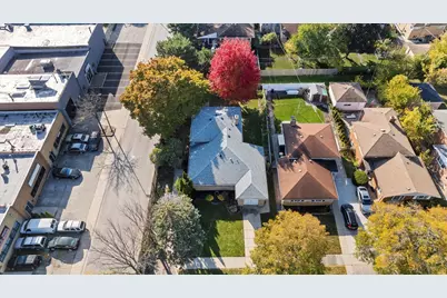 3801 W Sherwin Avenue, Lincolnwood, IL 60712 - Photo 23