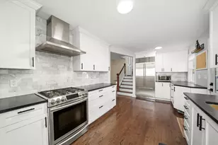 3801 W Sherwin Ave, Lincolnwood, IL 60712 - Photo 7