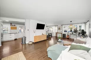 3801 W Sherwin Ave, Lincolnwood, IL 60712 - Photo 3