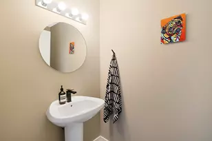 653 N Kingsbury St, Chicago, IL 60610 - Photo 23