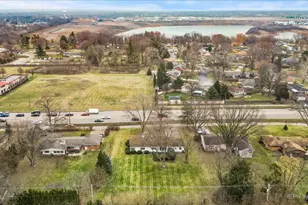 123 Dundee Ave, East Dundee, IL 60118 - Photo 57