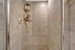 9804 S Karlov Ave, Oak Lawn, IL 60453 - Photo 17