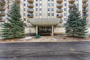 190 S Wood Dale Rd, Wood Dale, IL 60191 - Photo 3