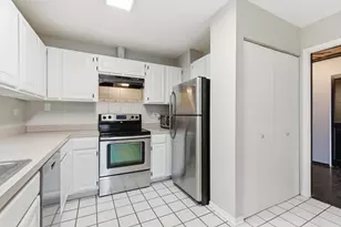 190 S Wood Dale Rd, Wood Dale, IL 60191 - Photo 9