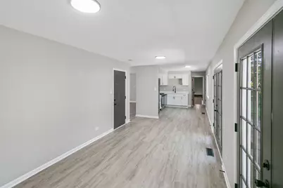 17805 Dogwood Lane, Hazel Crest, IL 60429 - Photo 7