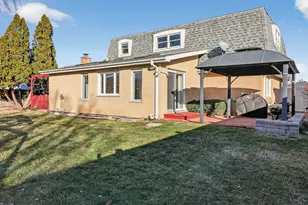 7006 Wilcox Ave, Darien, IL 60561 - Photo 31