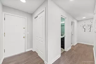 500 Chase Dr, Clarendon Hills, IL 60514 - Photo 3